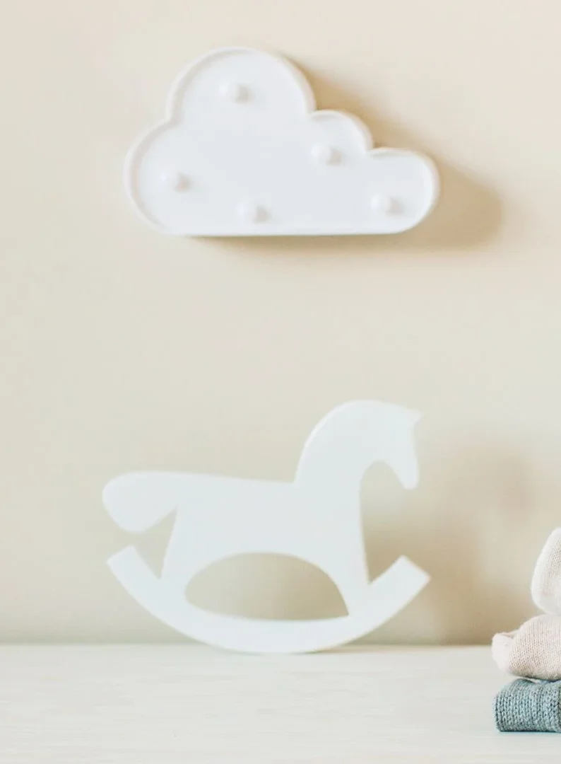 82059dd57876-folded-baby-clothes-pile.jpg